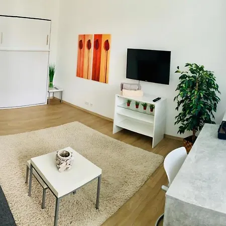 Moderner Bungalow, 20 Minuten Bis Hannover City, 24h Check-in Appartement Garbsen